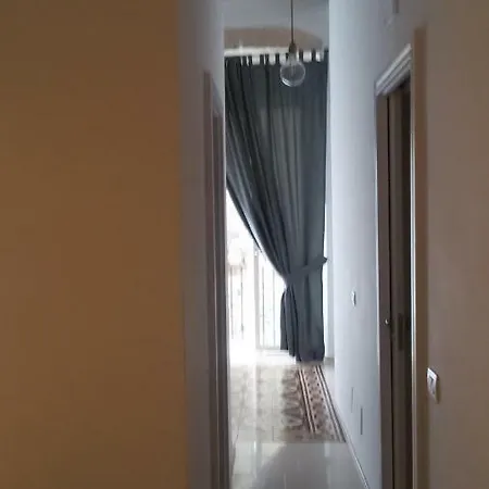 Dei Cardinale לינה וארוחת בוקר