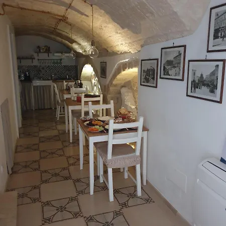 Dei Cardinale 3* Bari